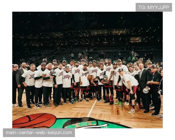 乐福连续两场三分高效 落选秀成开拓者意外收获